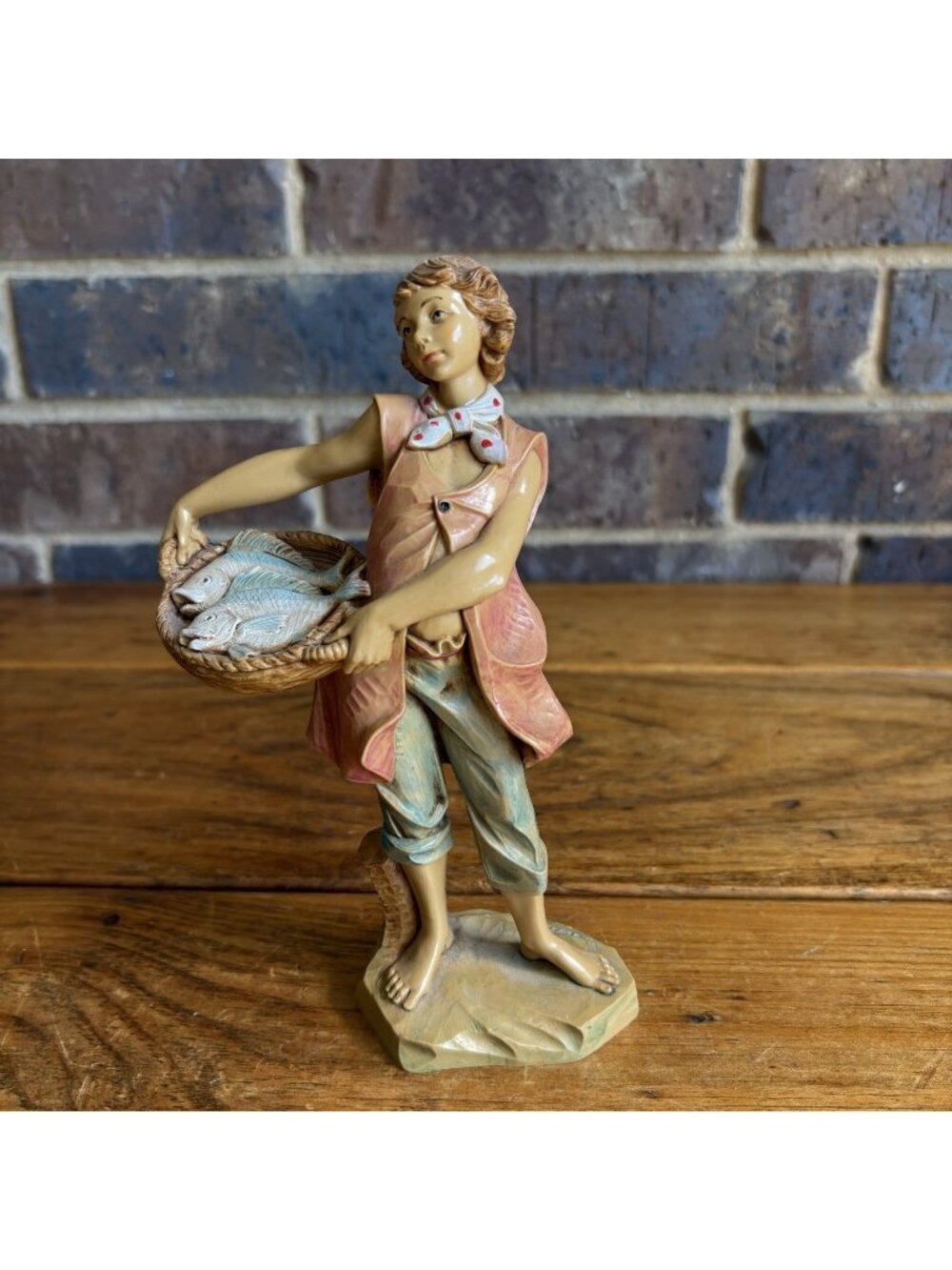 Fontanini Depose Italy 7.5"JESSE w/Basket Of Fish Nativity Village Figure 1986